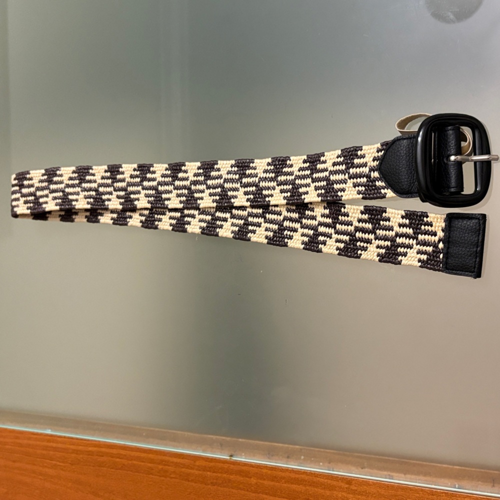 Nine West Black and Cream Patterned Belt